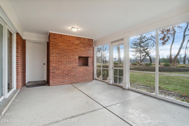 view of unfurnished sunroom