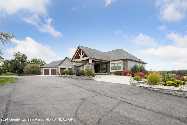 view of front of property featuring a garage