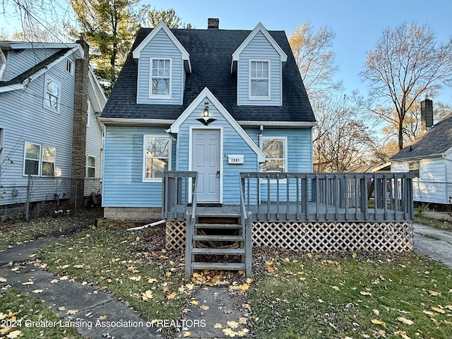 view of front facade with a deck