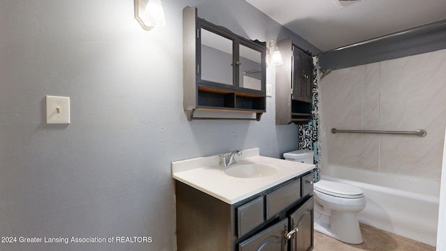 full bathroom featuring vanity, toilet, and shower / tub combo with curtain