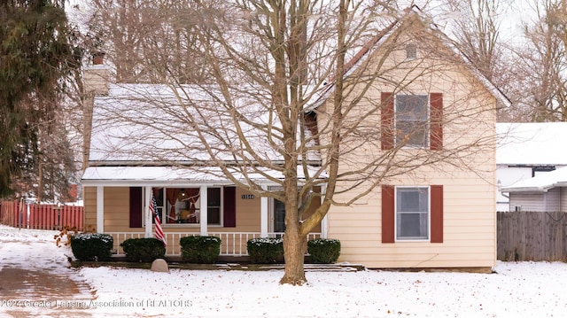 view of front of house featuring a porch