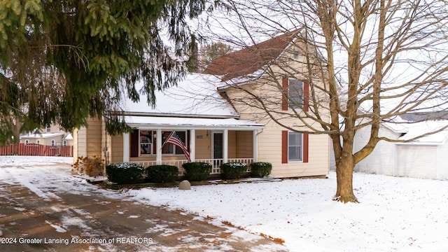 front facade featuring a porch