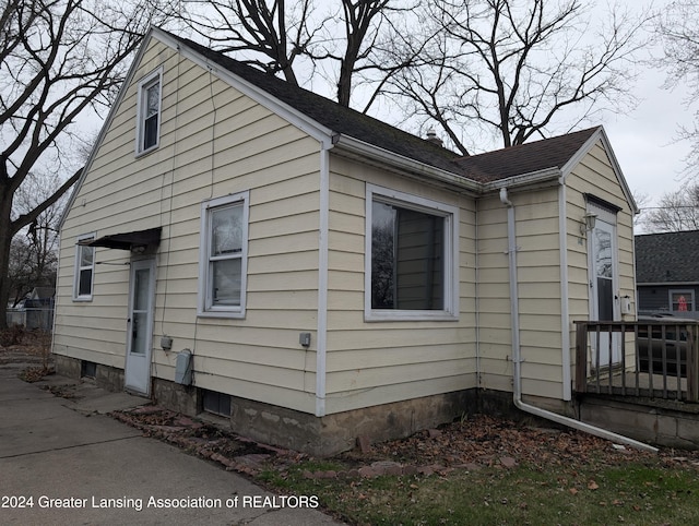 Listing photo 2 for 1411 W Willow St, Lansing MI 48915