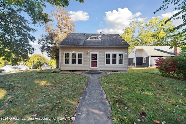 view of front of house with a front yard