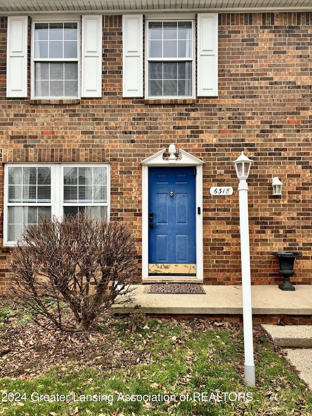 view of property entrance