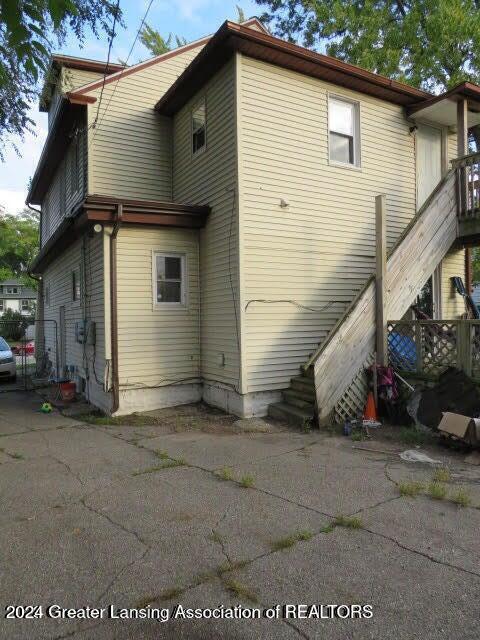 view of rear view of house