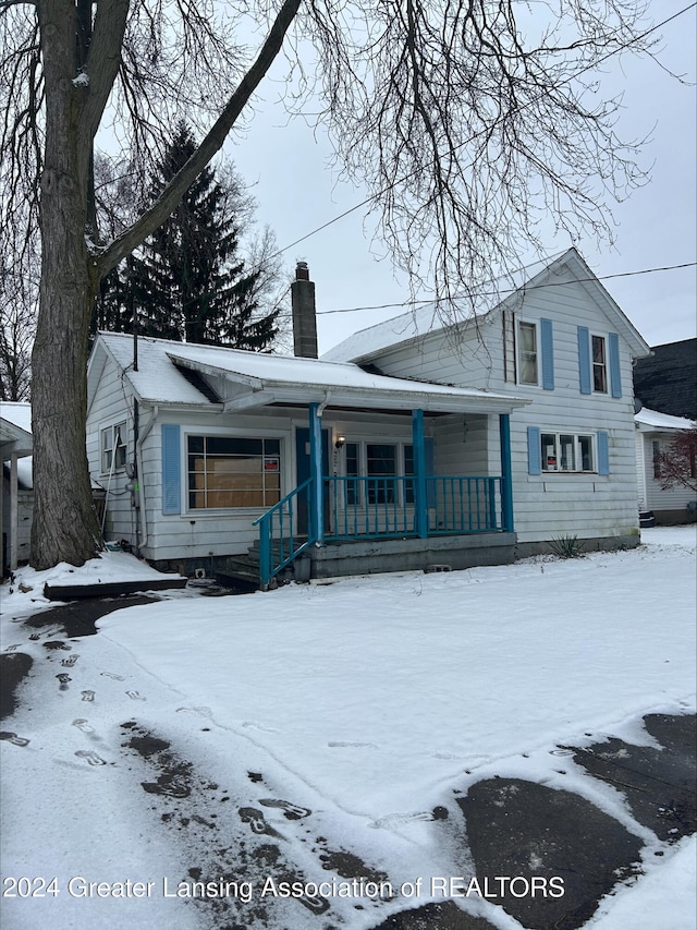 view of front of home featuring covered porch