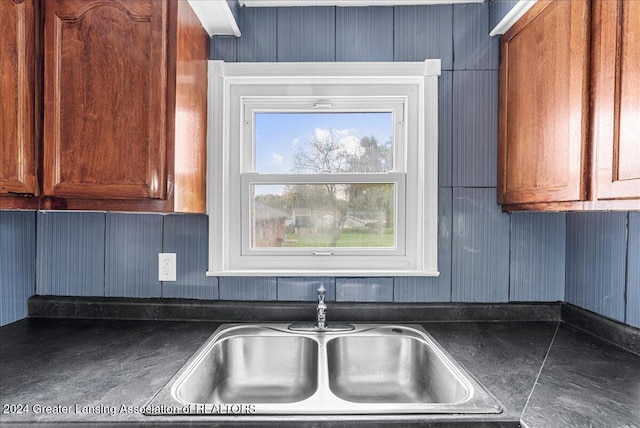 kitchen featuring sink