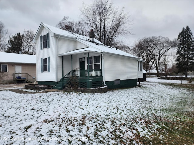 view of front of home featuring a porch