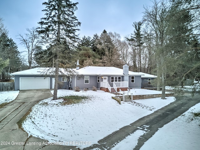 view of front of property featuring a garage