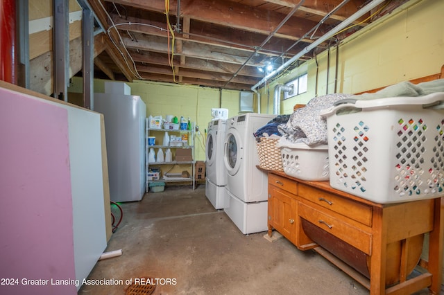 laundry area featuring washing machine and dryer