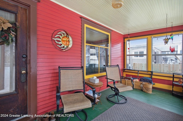 view of sunroom / solarium