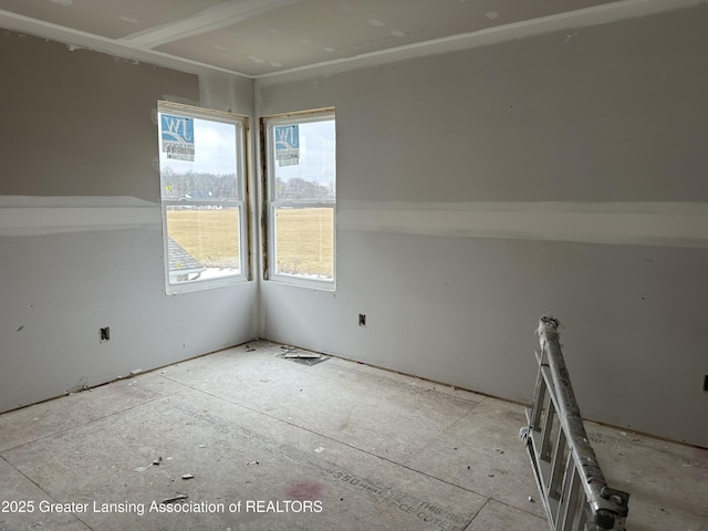 empty room featuring a wealth of natural light