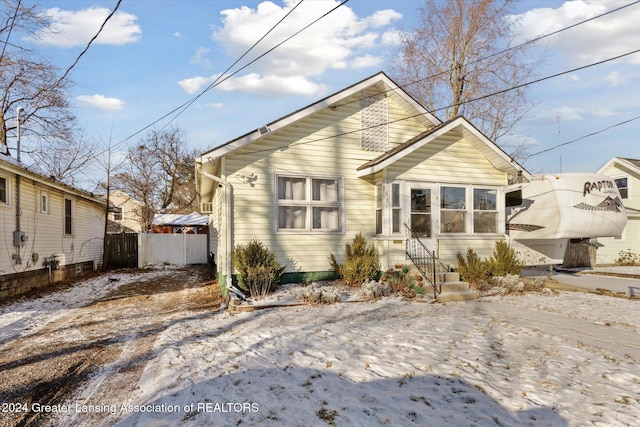 view of front of property