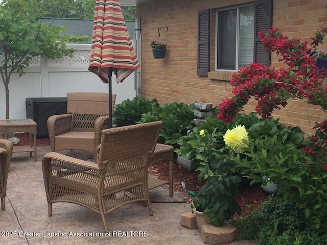 view of patio featuring outdoor lounge area