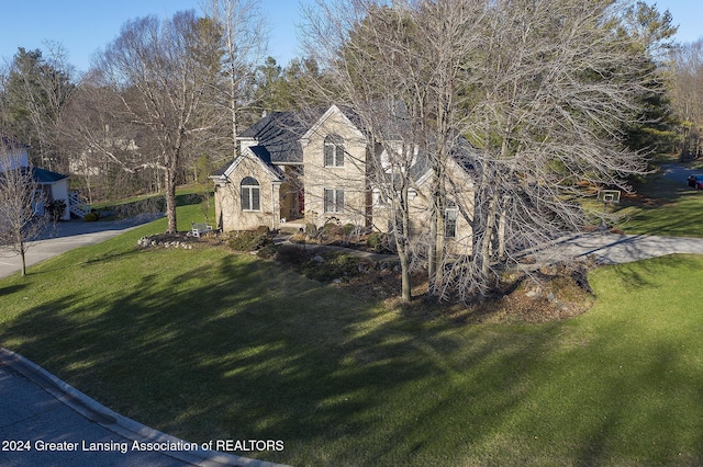 view of front of house with a front yard