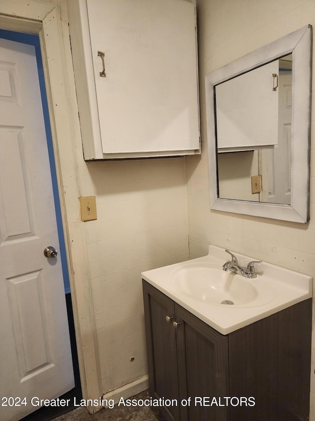 bathroom featuring vanity