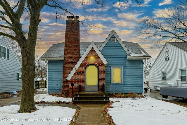 view of front of house