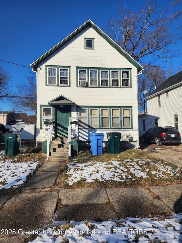 view of front of house