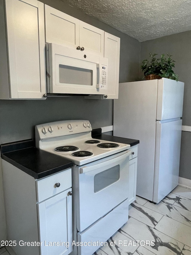 2519 S Washington Ave, Lansing, MI 48910 - photo 13