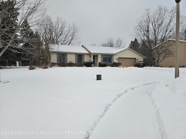 view of front of house featuring a garage