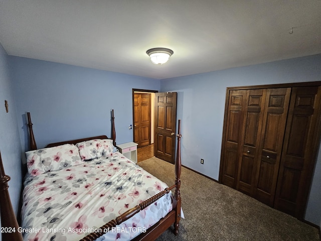 view of carpeted bedroom