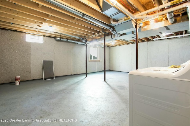 basement with washer / clothes dryer