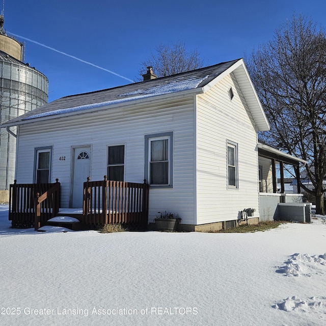 view of front of house