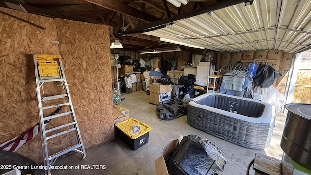 302 E Monroe St, Jackson, MI 49202 - view of garage