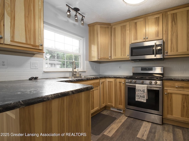 1008 Touraine Ave, East Lansing, MI 48823 - photo 4