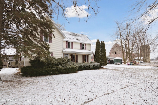 view of front of property with covered porch