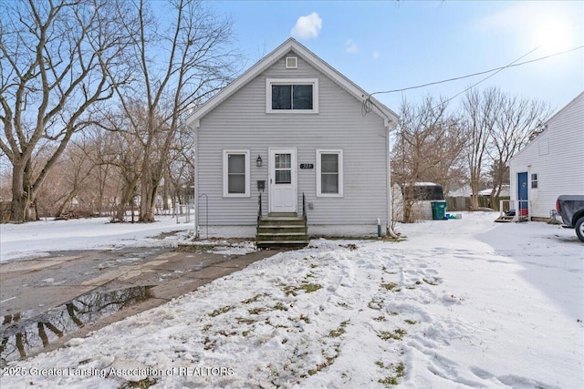 view of front of house