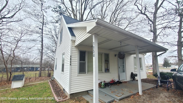 view of front of house featuring a porch