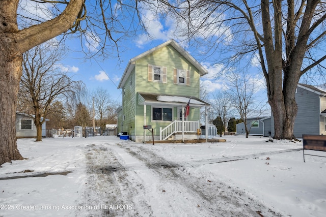 view of front property