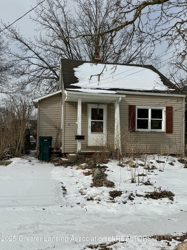 view of front of property