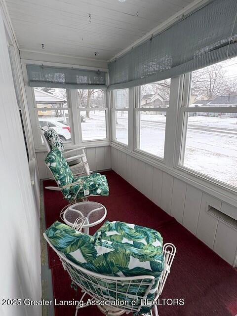 view of sunroom / solarium