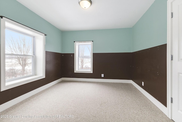 view of carpeted spare room