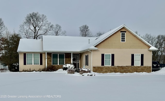 view of front of property