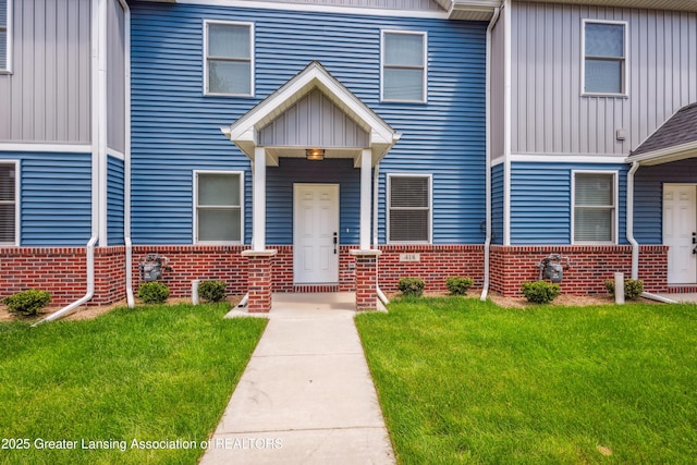 418 N Martin Luther King Jr Blvd, Lansing, MI 48915 - photo 1