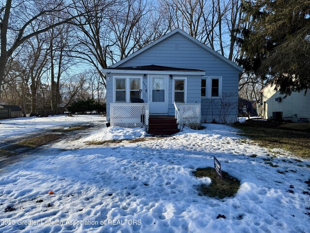 view of front of property with a porch