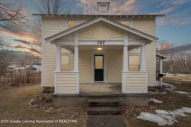 view of front facade featuring covered porch