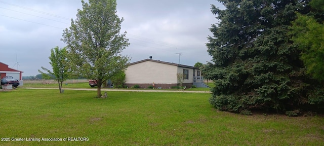 11173 W Bennett Rd, Sumner, MI 48889 - view of green lawn