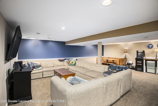 living area with visible vents, wine cooler, carpet, a bar, and recessed lighting