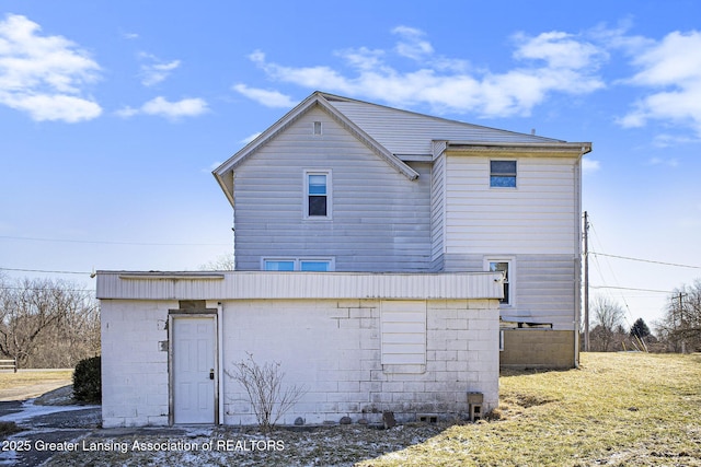 view of side of property