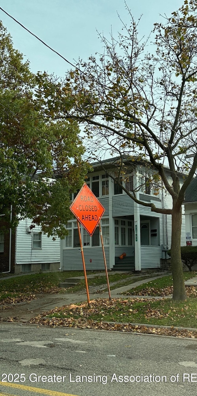 view of front of home featuring entry steps