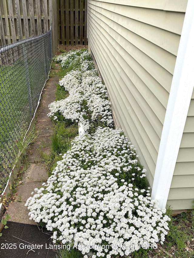 exterior space featuring fence