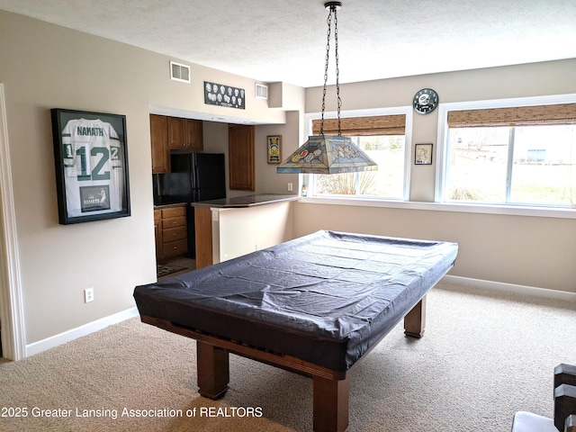 playroom featuring billiards, baseboards, visible vents, carpet floors, and a textured ceiling