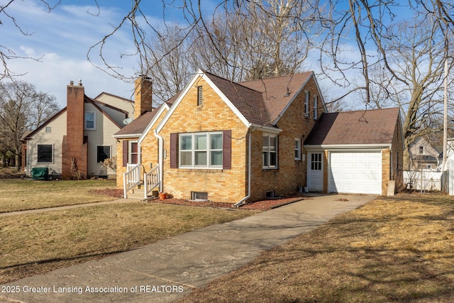 view of front facade featuring brick siding, a front lawn, roof with shingles, driveway, and an attached garage