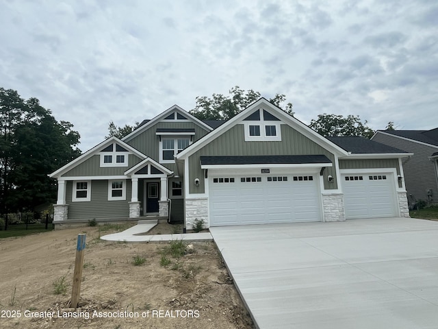 11350 Traverse Dr, Grand Ledge, MI 48837 - photo 1