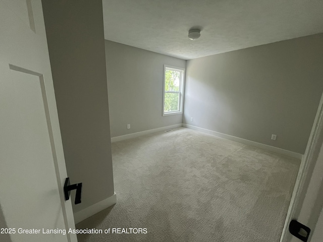 11350 Traverse Dr, Grand Ledge, MI 48837 - photo 7